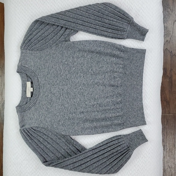 Loft Pleated Puff Sleeve Gray Sweater Size Small - Picture 13 of 16